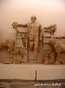 cliquez ici pour voir l'image (06statue.jpg)